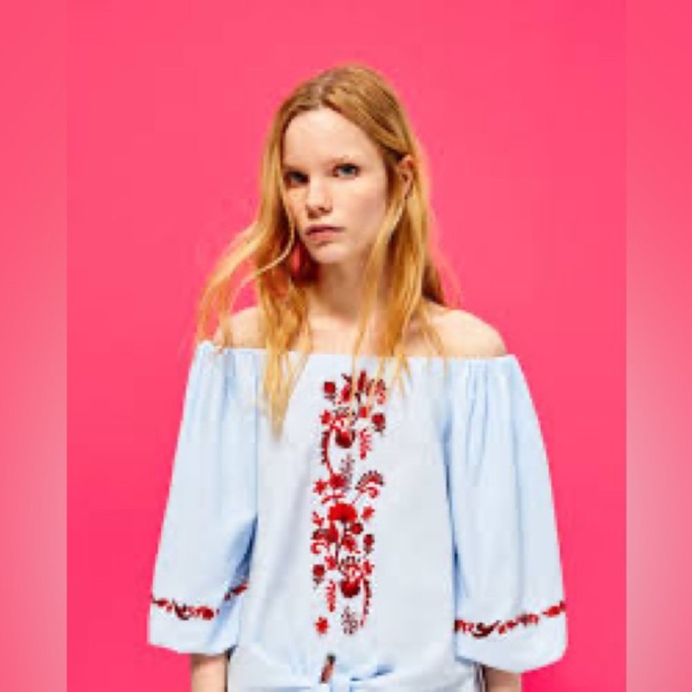 5 for 25
Zara Blue Cotton Off the Shoulder Bubble Sleeves BlouseRed Embroidery S